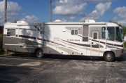 37ft Class A 4 Berth Damon Intruder motorhome rental - usa