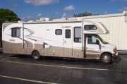 32ft Class C Gulf Stream Ultra motorhome rental - usa
